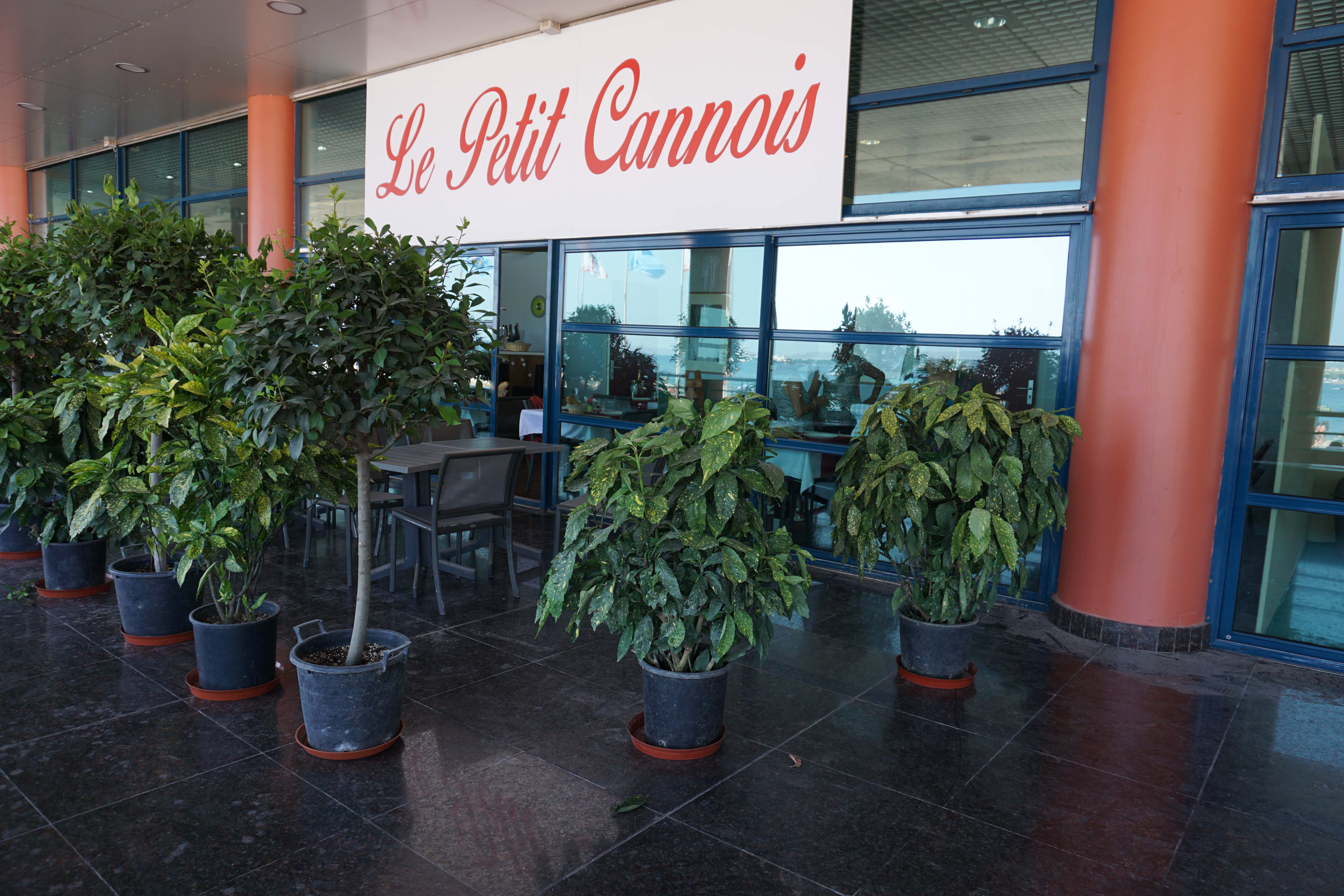 UFA Cannes terrasse café